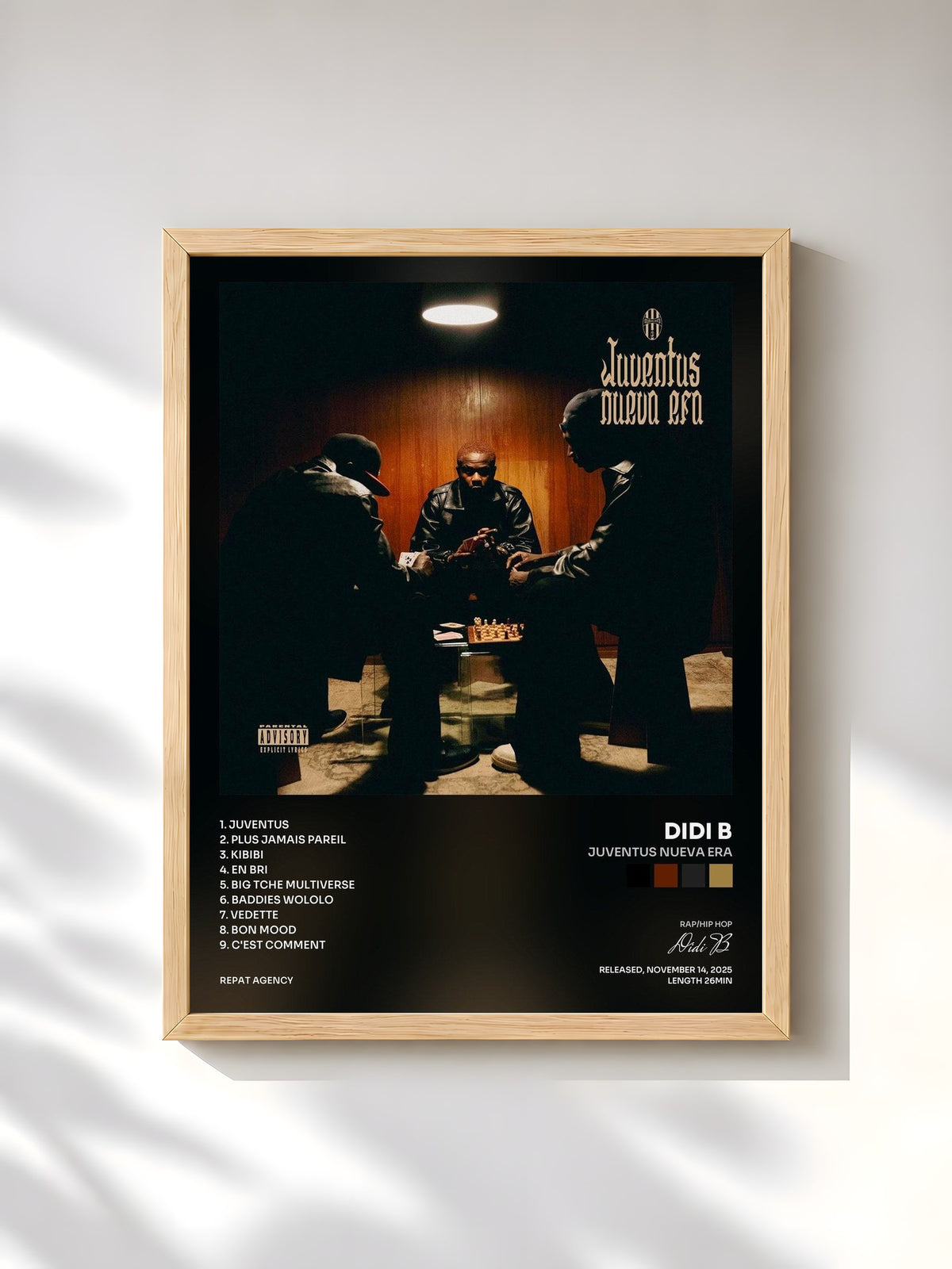 #bois Tableau de l'album Juventus Nueva Era de Didi B, cadre en bois brut, imprimé et encadré en France