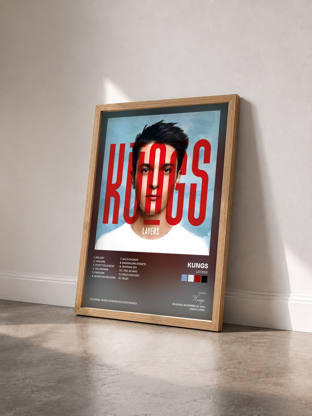 #bois Tableau de l'album Layers de Kungs vu de trois quarts, cadre en bois brut