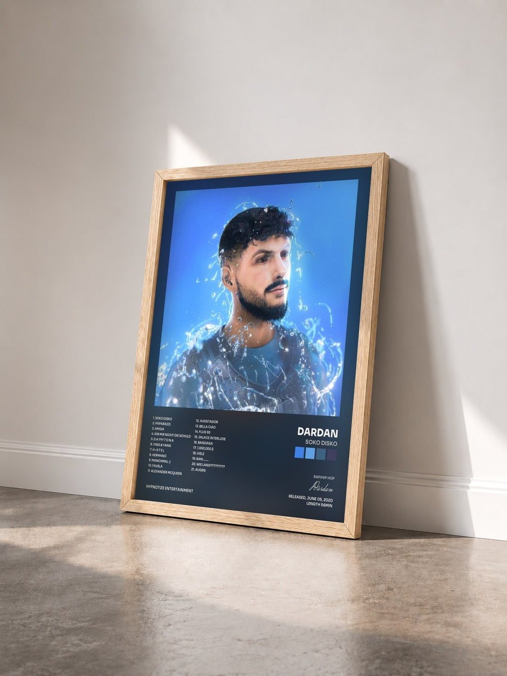 #bois Tableau de l'album SOKO DISKO de Dardan vu de trois quarts, cadre en bois brut