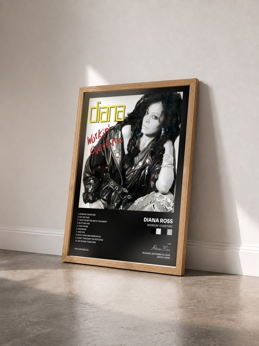 #bois Tableau de l'album Workin' Overtime de Diana Ross vu de trois quarts, cadre en bois brut