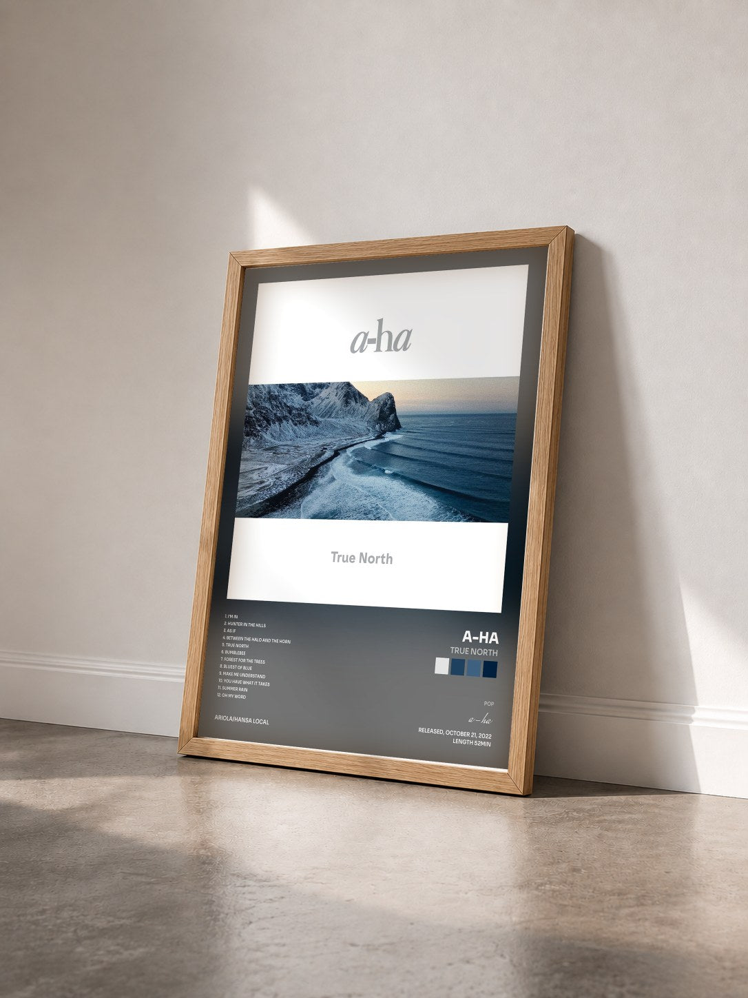 #bois Tableau de l'album True North de a-ha vu de trois quarts, cadre en bois brut