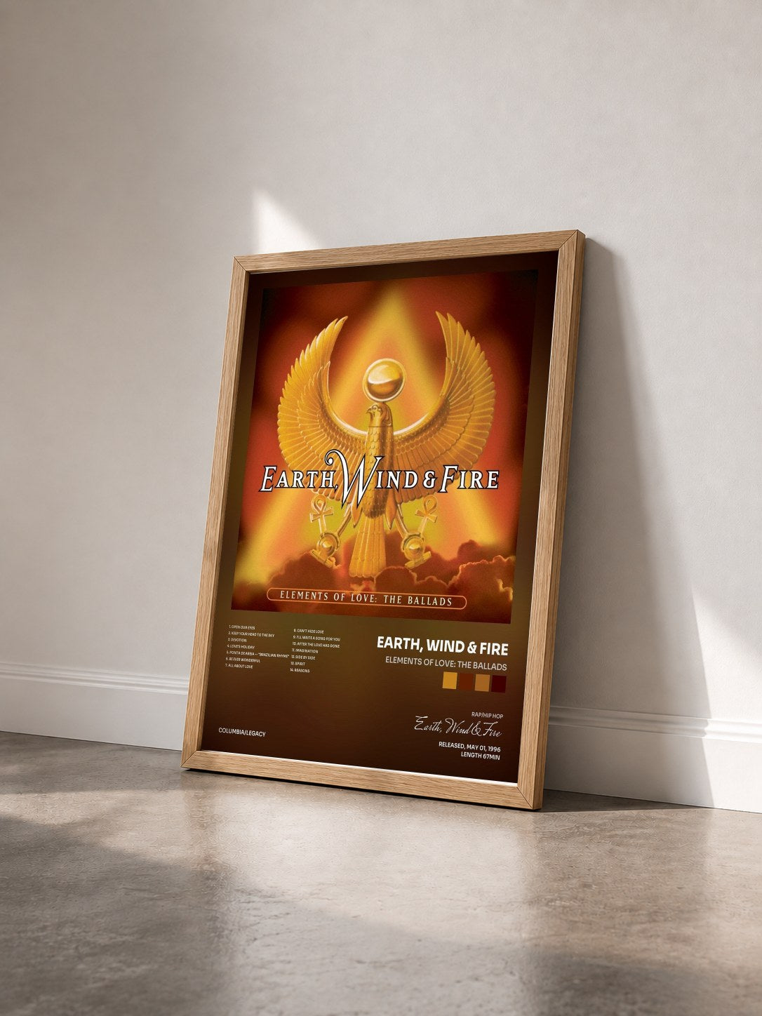 #bois Tableau de l'album Elements Of Love: The Ballads de Earth, Wind & Fire vu de trois quarts, cadre en bois brut
