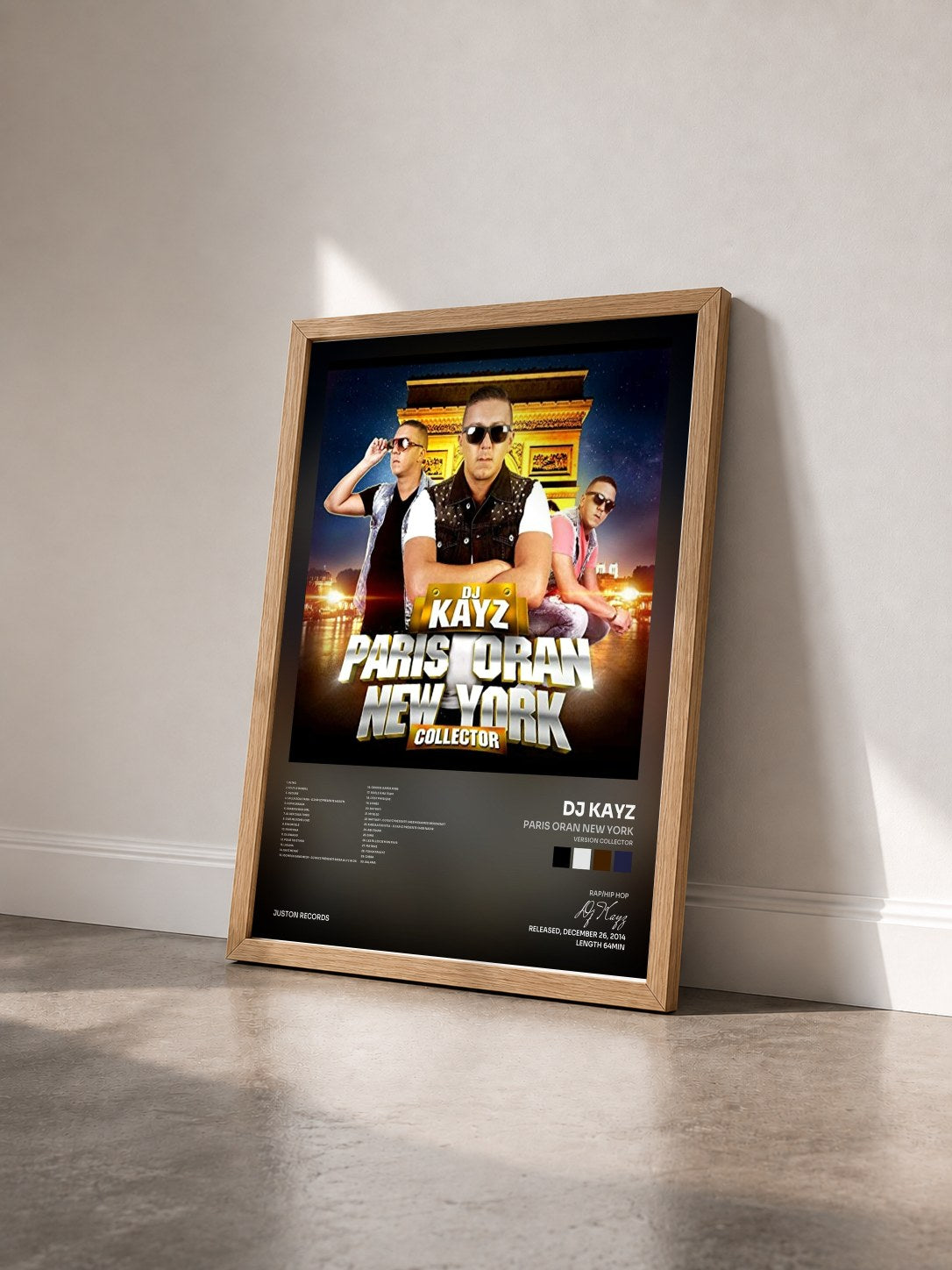 #bois Tableau de l'album Paris Oran New York (Version Collector) de Dj Kayz vu de trois quarts, cadre en bois brut