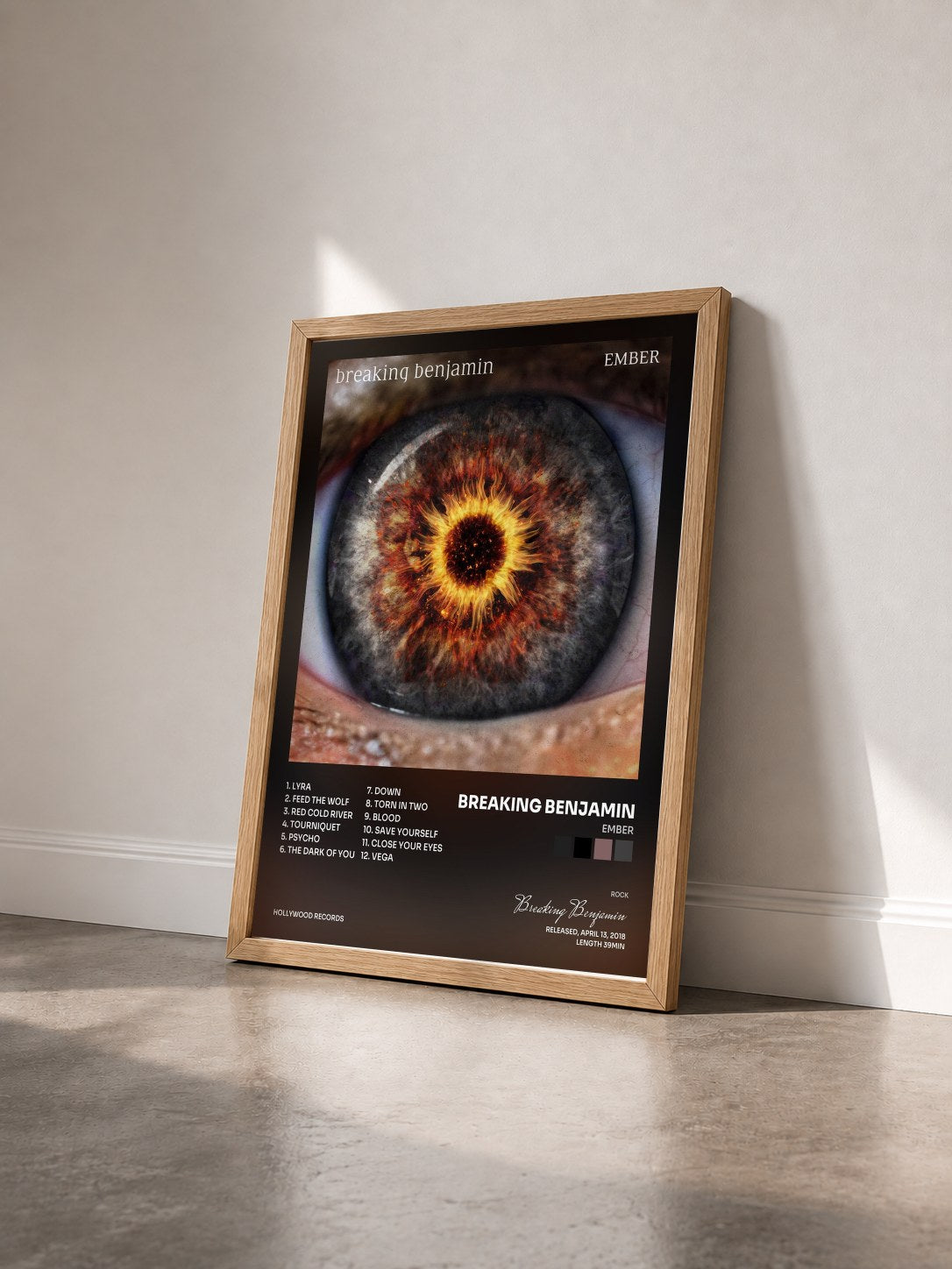 #bois Tableau de l'album Ember de Breaking Benjamin vu de trois quarts, cadre en bois brut