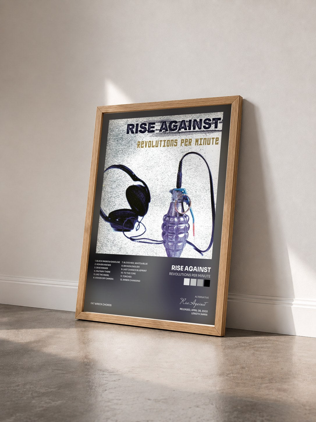 #bois Tableau de l'album Revolutions Per Minute de Rise Against vu de trois quarts, cadre en bois brut