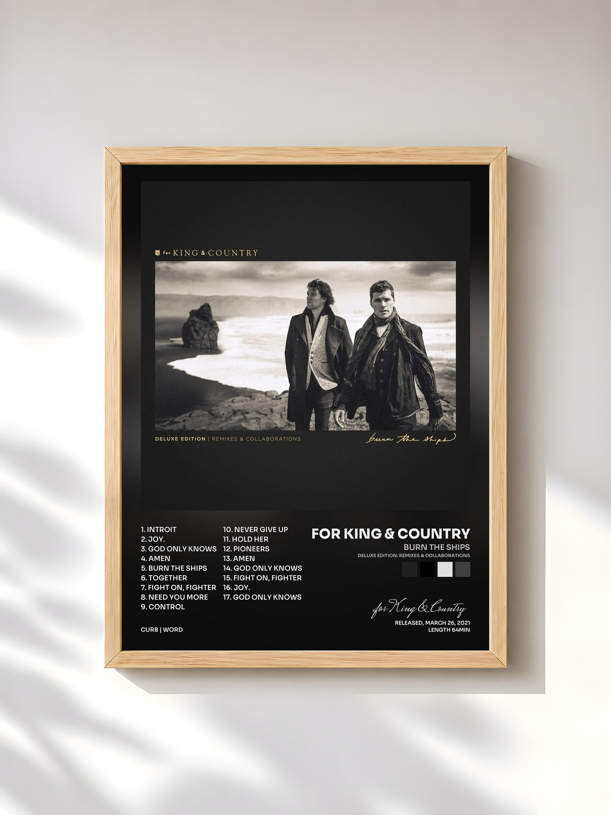 #bois Tableau de l'album Burn The Ships (Deluxe Edition: Remixes & Collaborations) de for King & Country, cadre en bois brut, imprimé et encadré en France