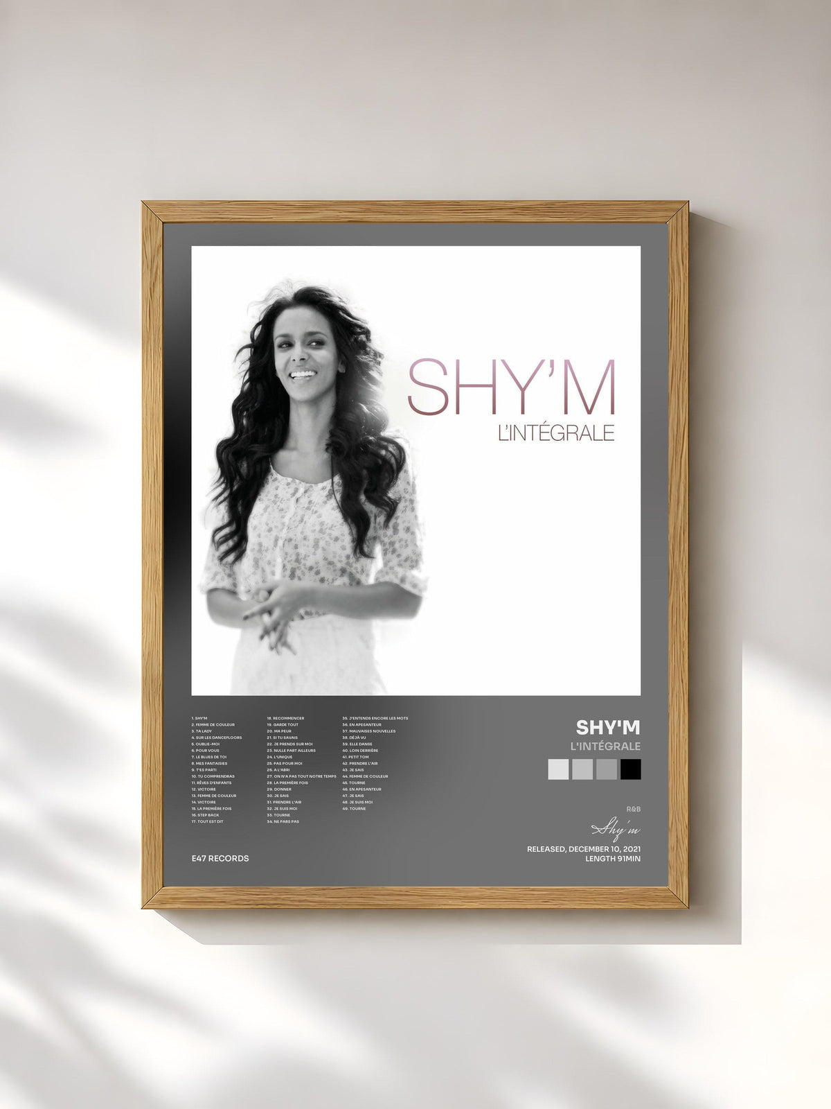 #bois Tableau de l'album L'intégrale de Shy'm, cadre en bois brut, imprimé et encadré en France