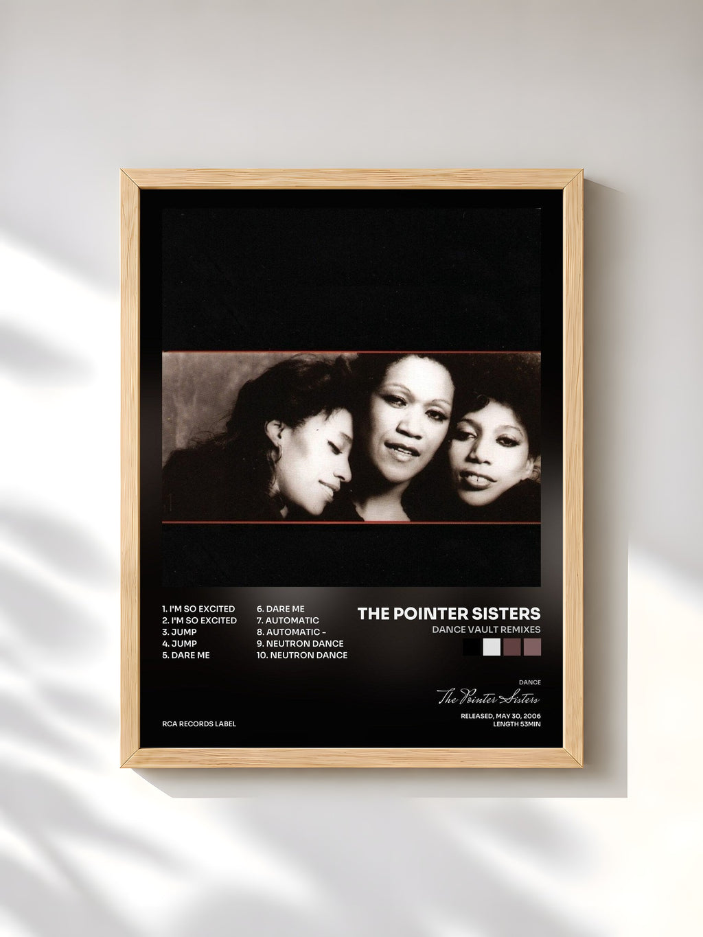 #bois Tableau de l'album Dance Vault Remixes de The Pointer Sisters, cadre en bois brut, imprimé et encadré en France