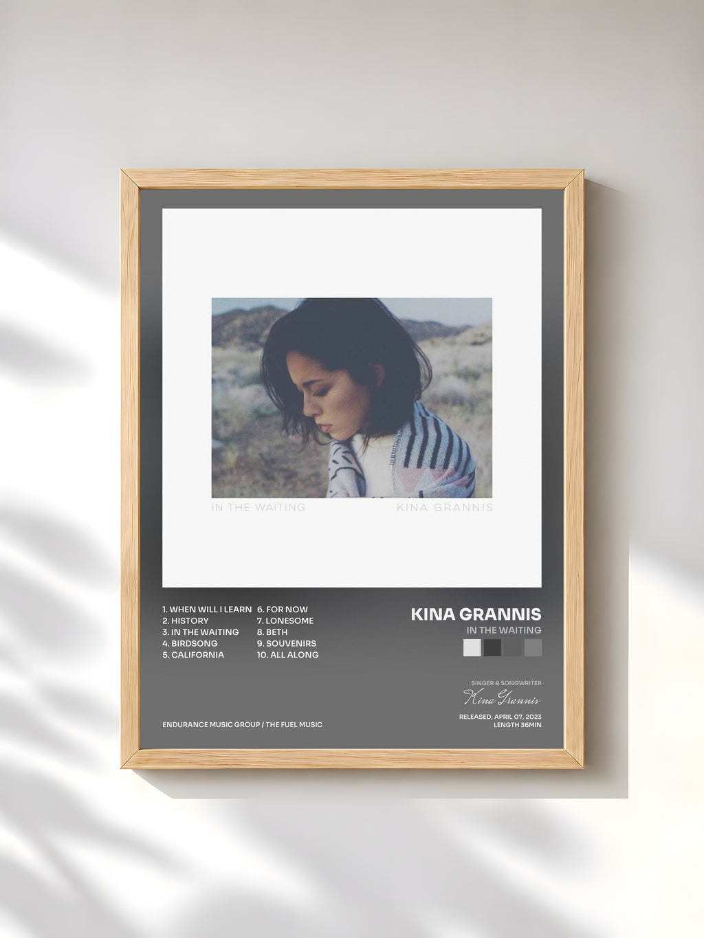 #bois Tableau de l'album In the Waiting de Kina Grannis, cadre en bois brut, imprimé et encadré en France