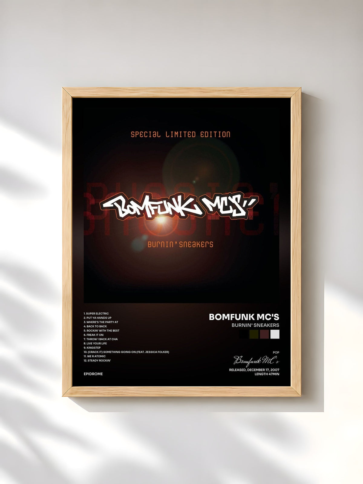 #bois Tableau de l'album Burnin' Sneakers de Bomfunk MC's, cadre en bois brut, imprimé et encadré en France