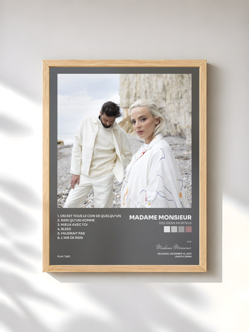 #bois Tableau de l'album Des gens mortels de Madame Monsieur, cadre en bois brut, imprimé et encadré en France