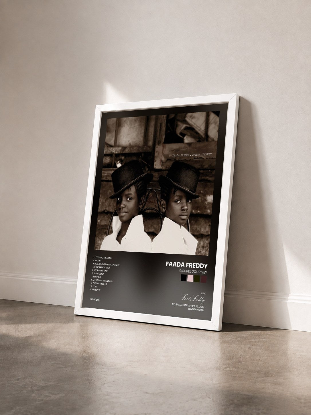#blanc Tableau de l'album Gospel Journey de Faada Freddy vu de trois quarts, cadre blanc