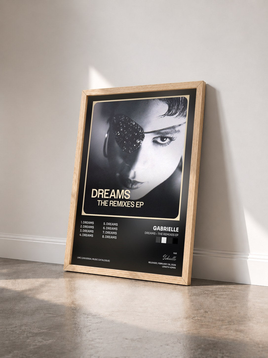 #bois Tableau de l'album Dreams – The Remixes EP de Gabrielle vu de trois quarts, cadre en bois brut