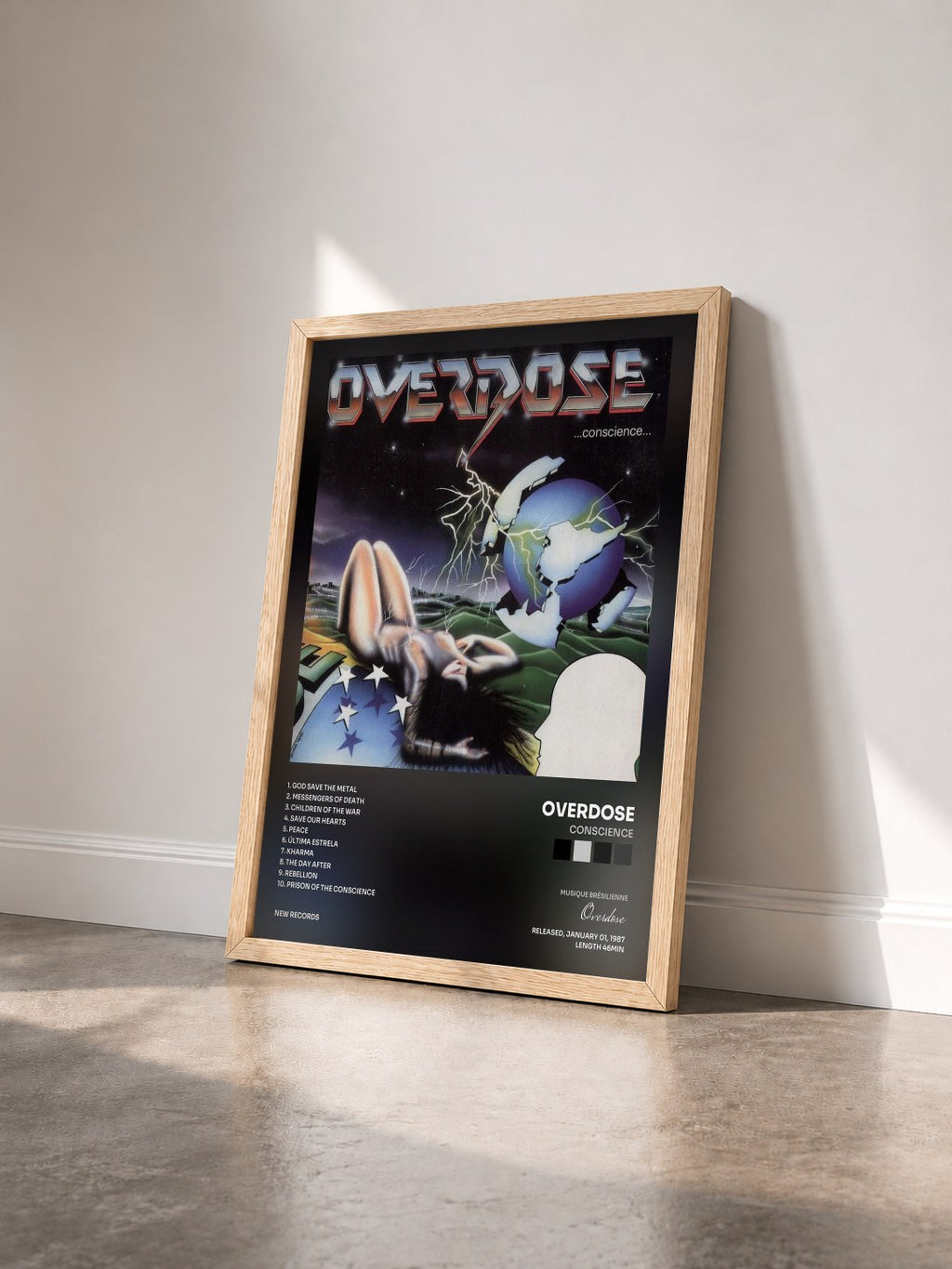 #bois Tableau de l'album Conscience de Overdose vu de trois quarts, cadre en bois brut