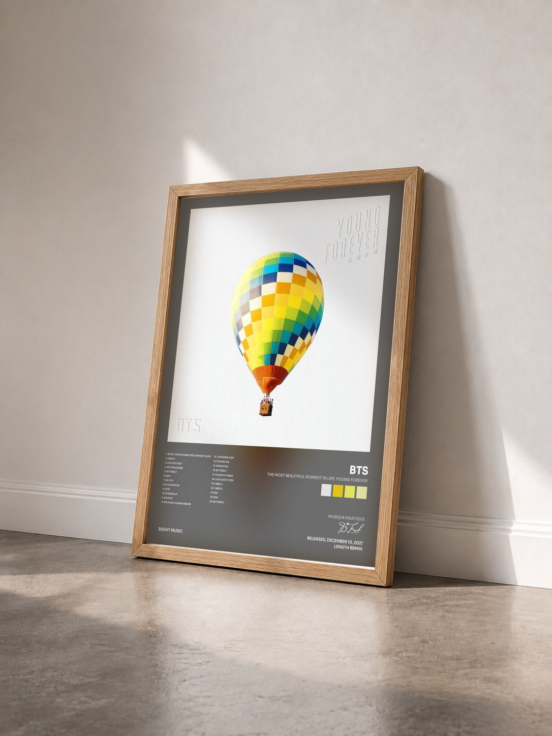 #bois Tableau de l'album The Most Beautiful Moment in Life: Young Forever de BTS vu de trois quarts, cadre en bois brut