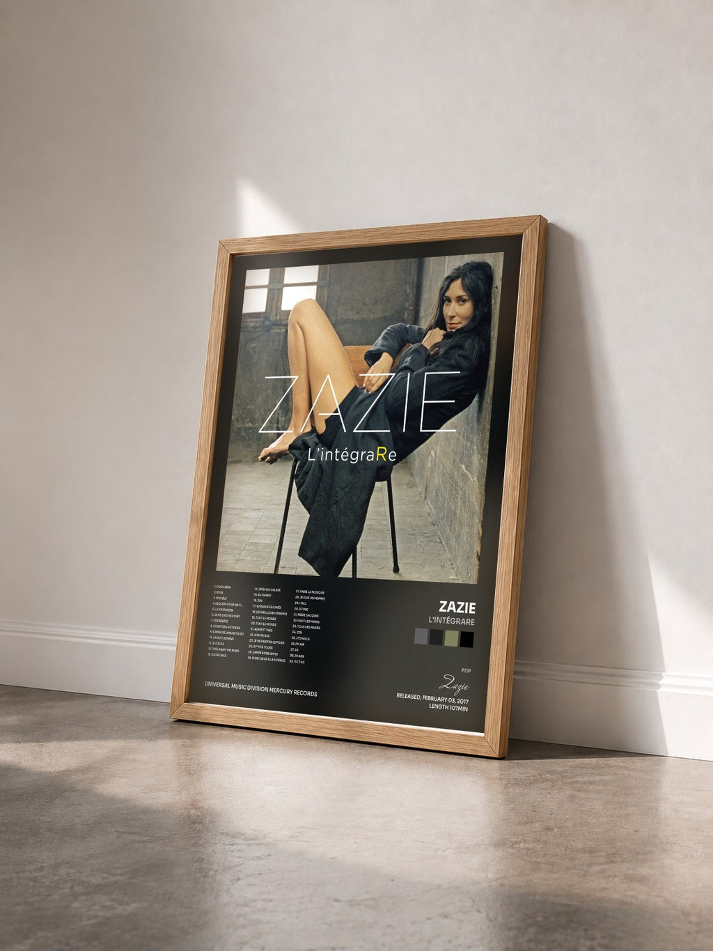 #bois Tableau de l'album L'intégraRe de Zazie vu de trois quarts, cadre en bois brut