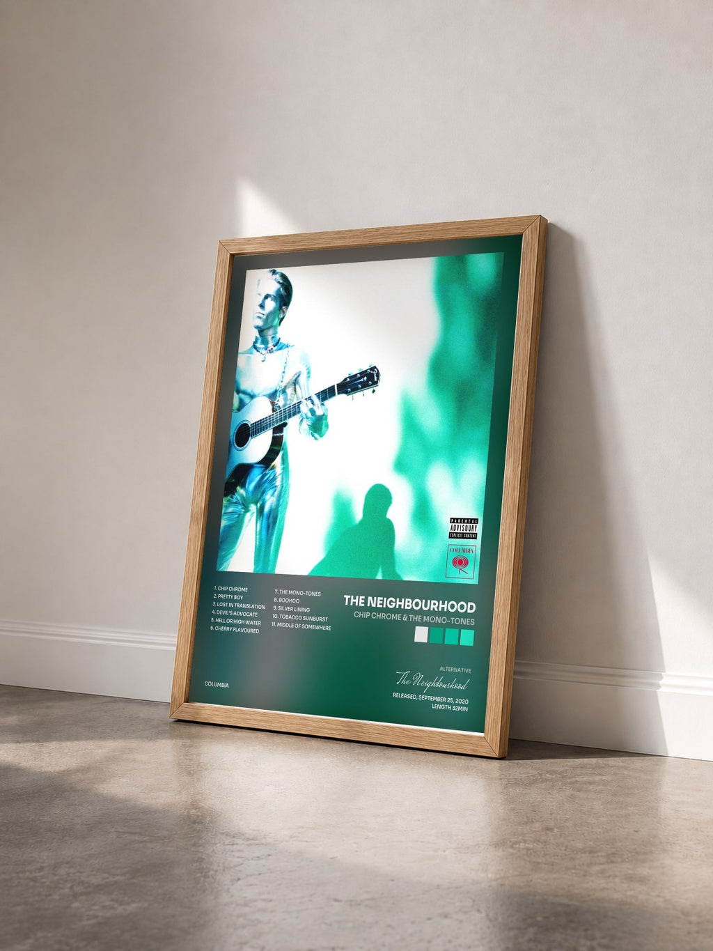 #bois Tableau de l'album Chip Chrome & The Mono-Tones de The Neighbourhood vu de trois quarts, cadre en bois brut