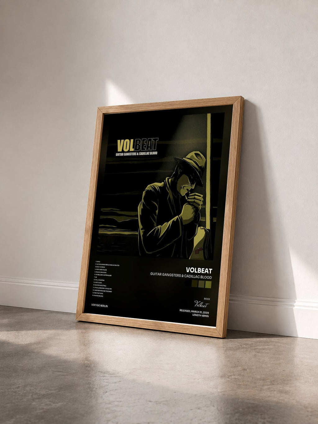 #bois Tableau de l'album Guitar Gangsters & Cadillac Blood de Volbeat vu de trois quarts, cadre en bois brut