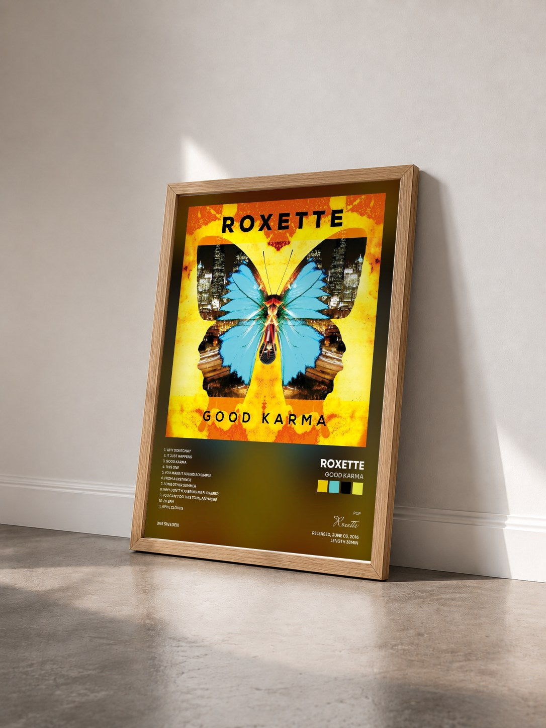 #bois Tableau de l'album Good Karma de Roxette vu de trois quarts, cadre en bois brut