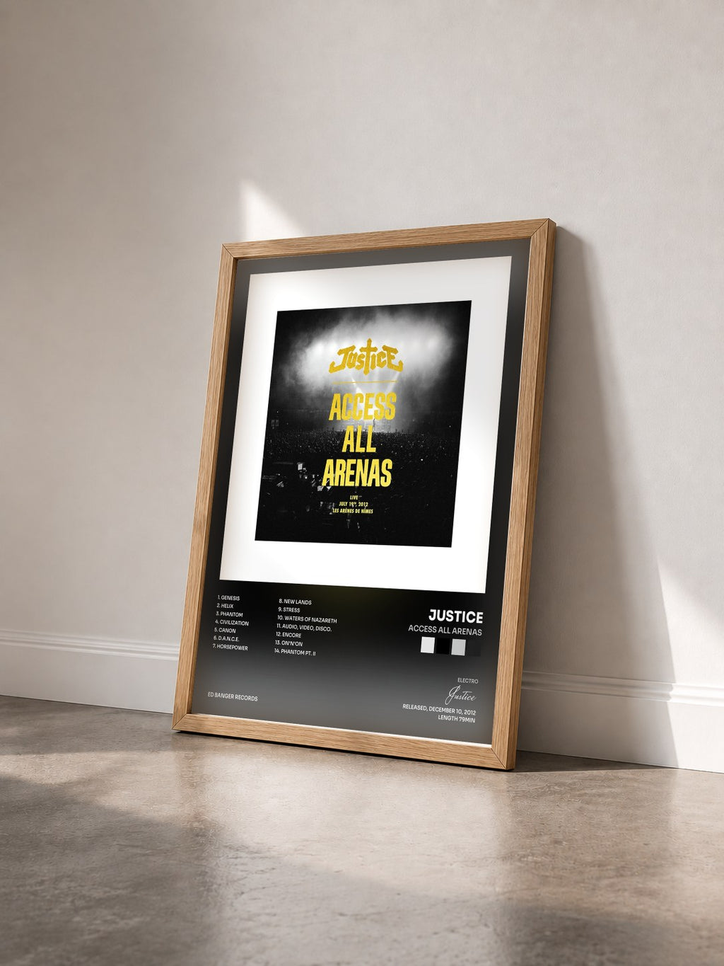 #bois Tableau de l'album Access All Arenas de Justice vu de trois quarts, cadre en bois brut
