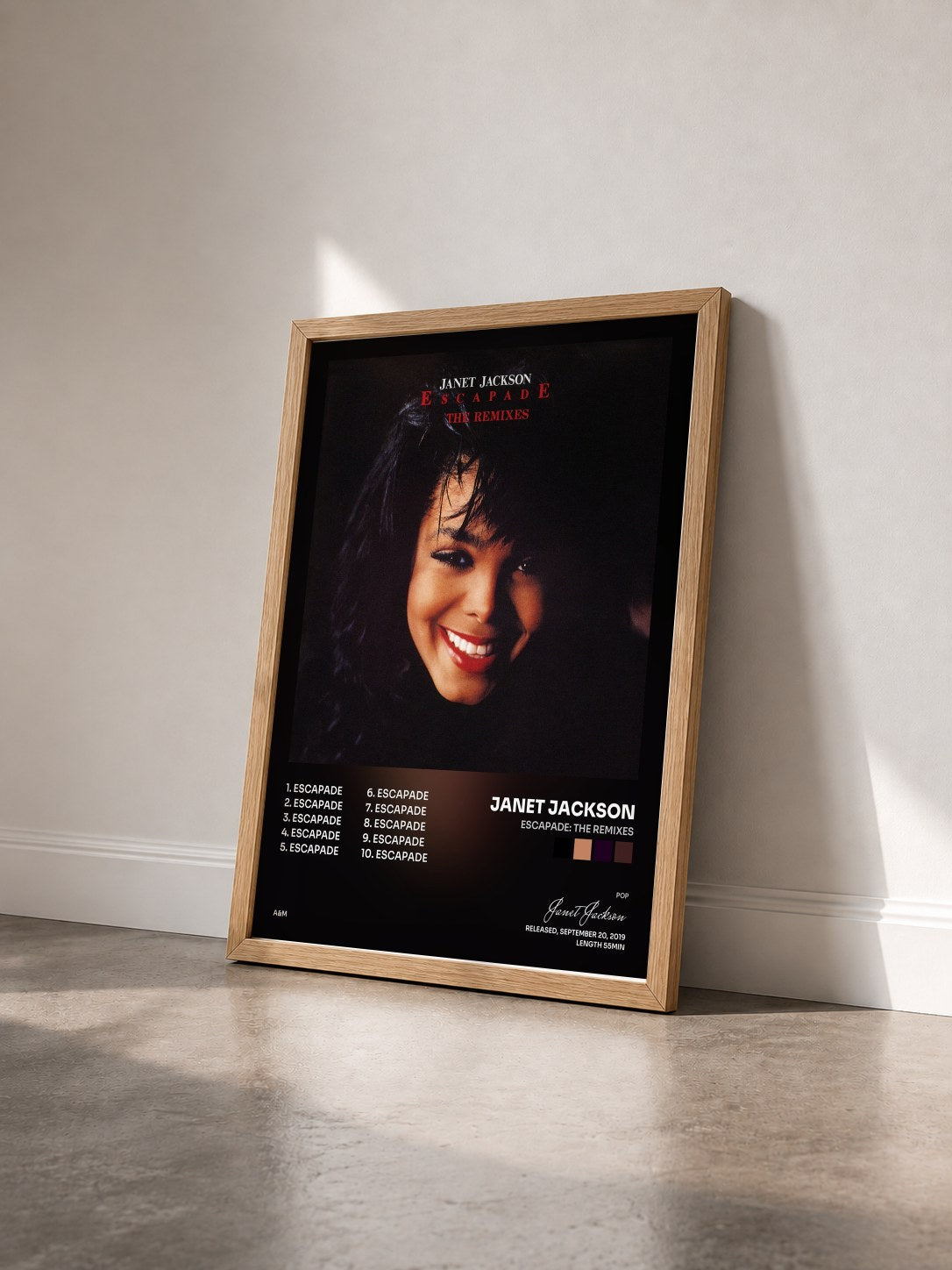 #bois Tableau de l'album Escapade: The Remixes de Janet Jackson vu de trois quarts, cadre en bois brut