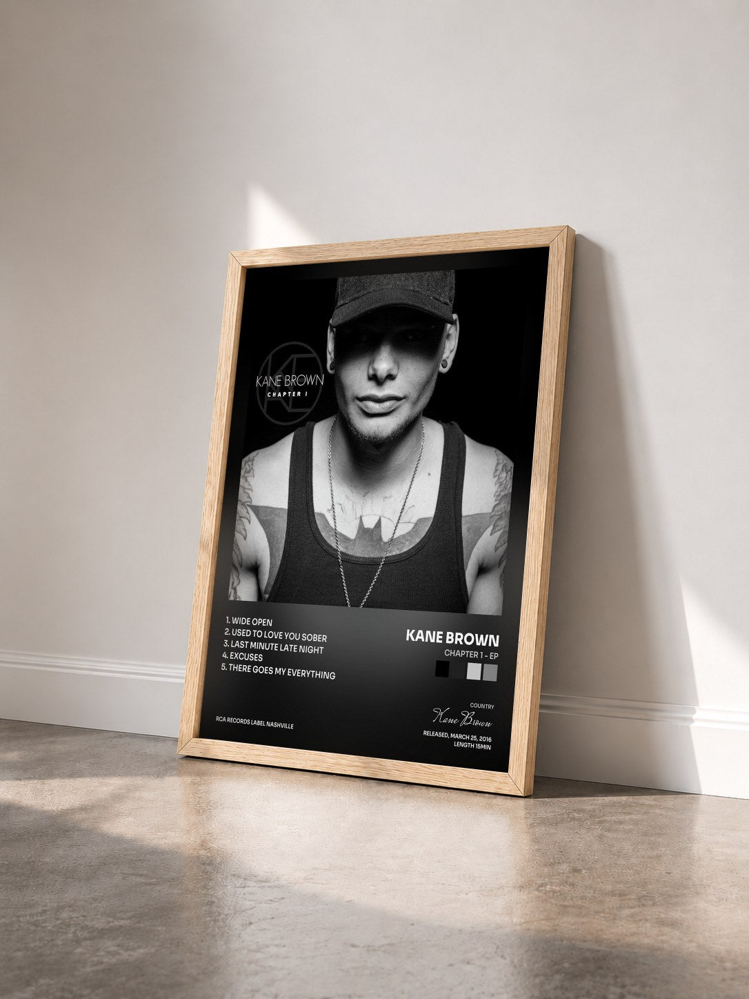 #bois Tableau de l'album Chapter 1 - EP de Kane Brown vu de trois quarts, cadre en bois brut