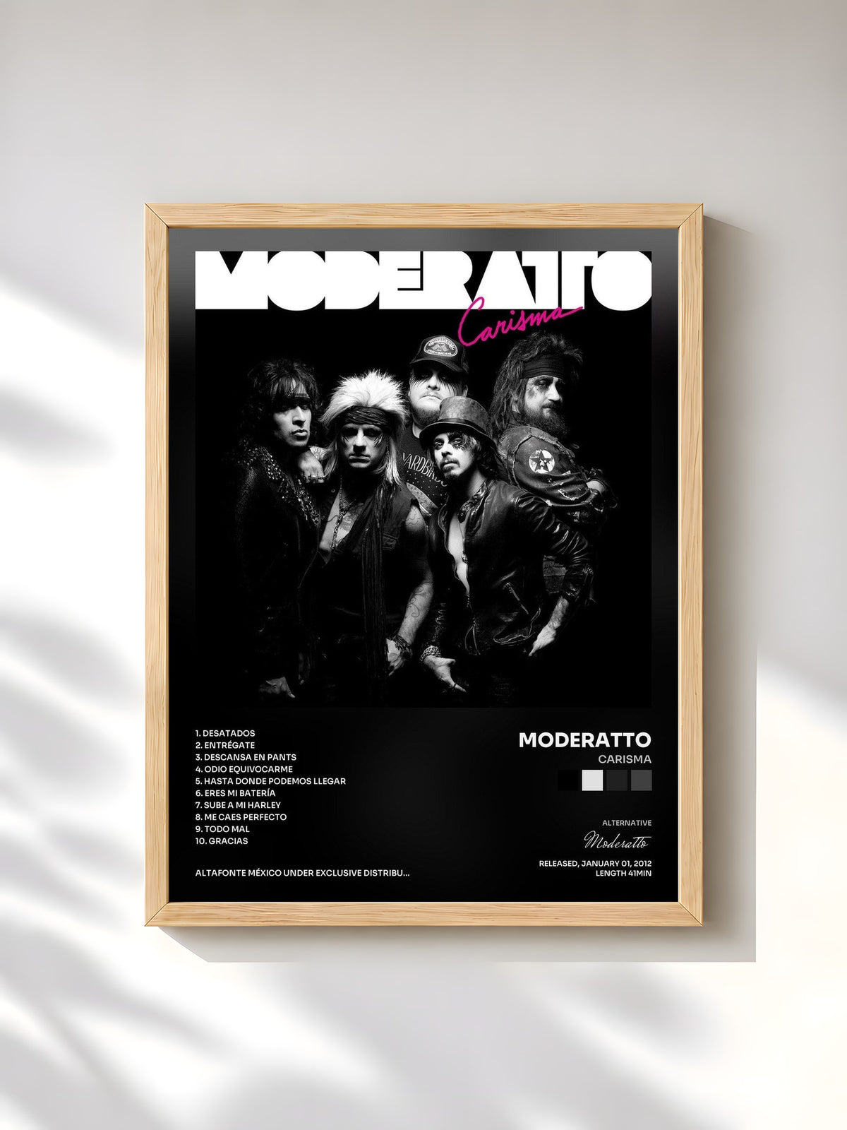#bois Tableau de l'album Carisma de Moderatto, cadre en bois brut, imprimé et encadré en France