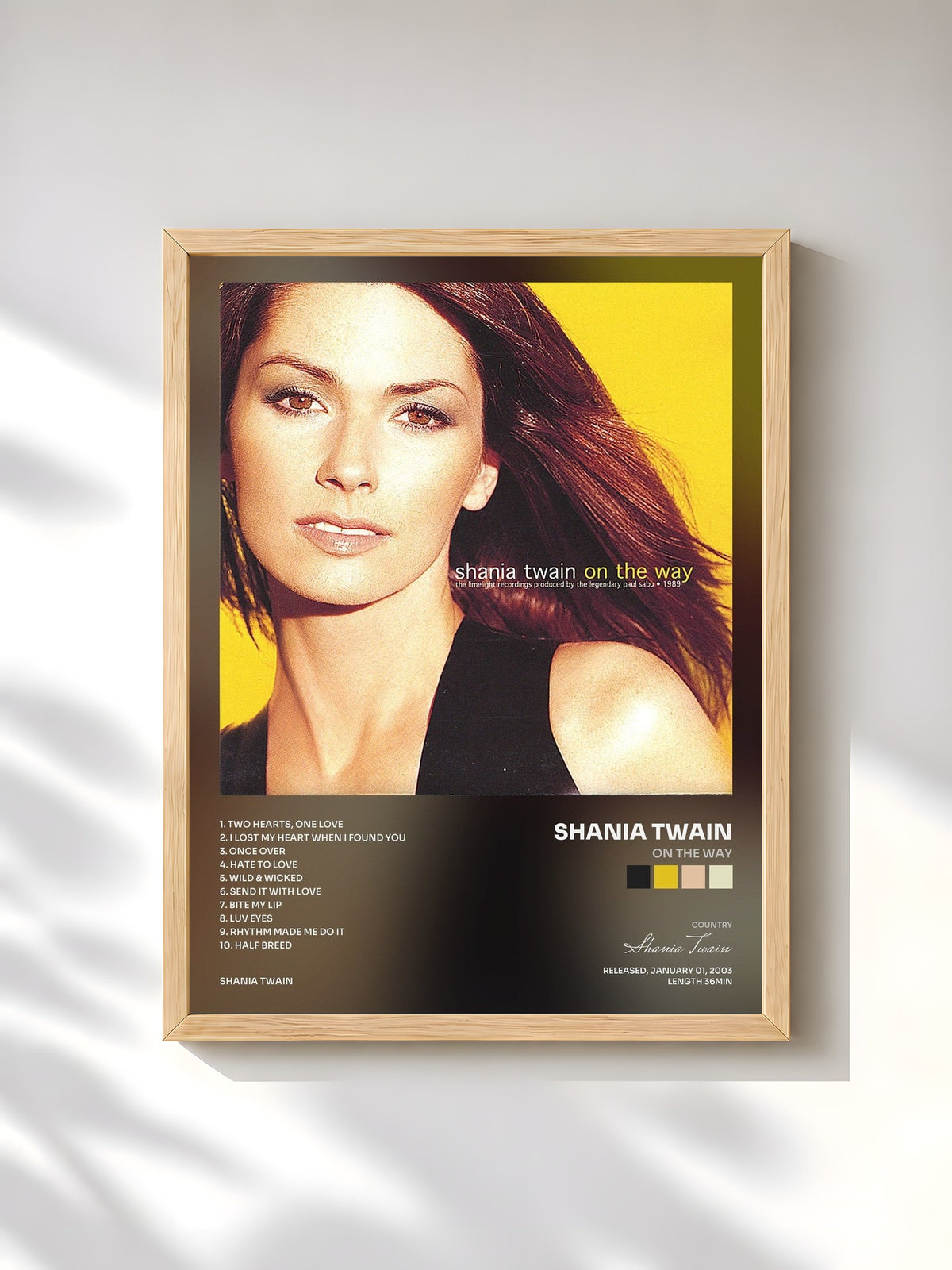 #bois Tableau de l'album On The Way de Shania Twain, cadre en bois brut, imprimé et encadré en France