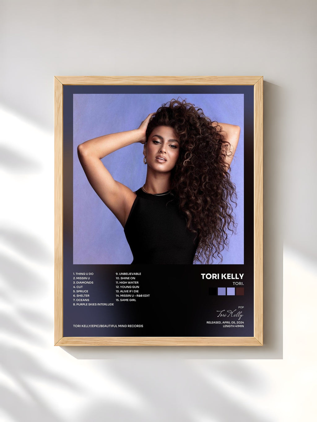 #bois Tableau de l'album TORI. de Tori Kelly, cadre en bois brut, imprimé et encadré en France