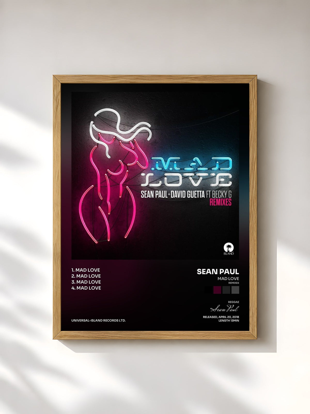 #bois Tableau de l'album Mad Love (Remixes) de Sean Paul, cadre en bois brut, imprimé et encadré en France