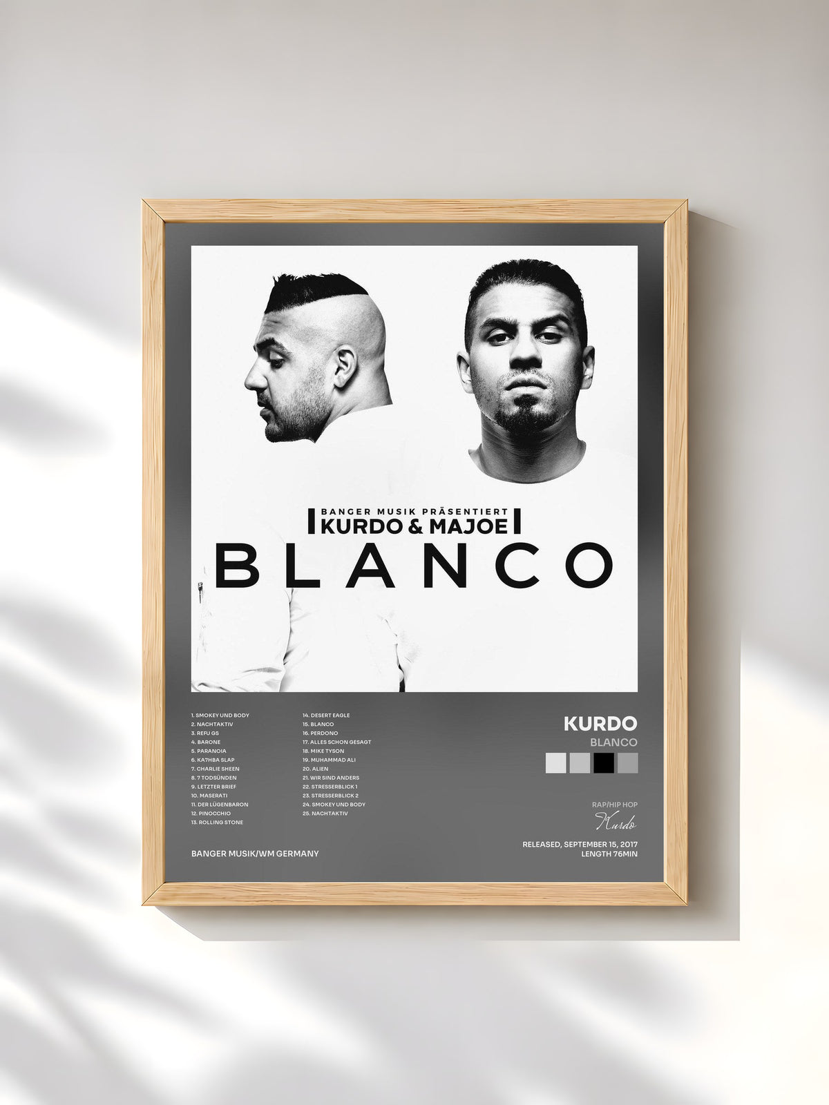 #bois Tableau de l'album Blanco de Kurdo, cadre en bois brut, imprimé et encadré en France