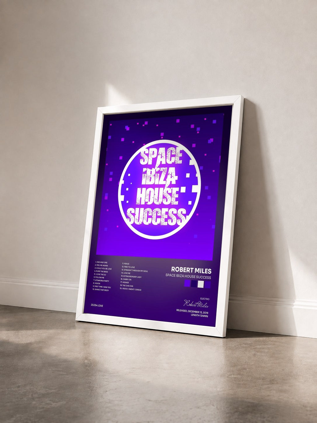 #blanc Tableau de l'album Space Ibiza House Success de Robert Miles vu de trois quarts, cadre blanc