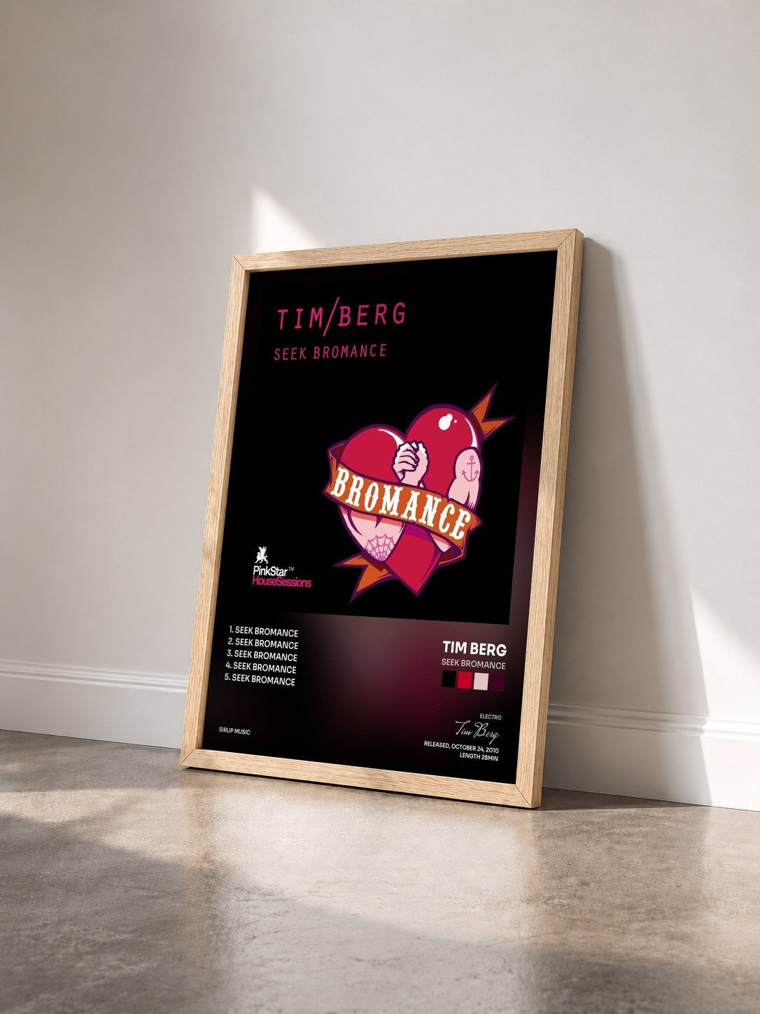 #bois Tableau de l'album Seek Bromance de Tim Berg vu de trois quarts, cadre en bois brut