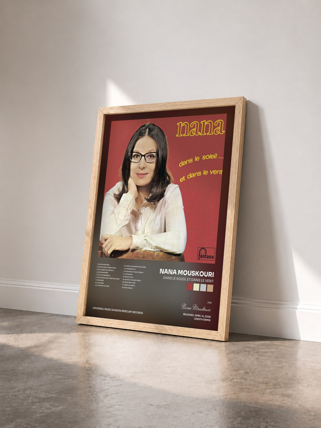 #bois Tableau de l'album Dans Le Soleil Et Dans Le Vent de Nana Mouskouri vu de trois quarts, cadre en bois brut