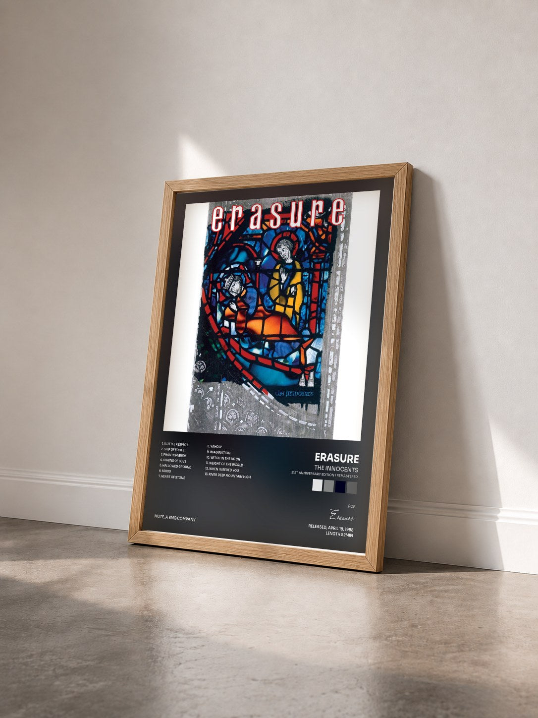 #bois Tableau de l'album The Innocents (21st Anniversary Edition / Remastered) de Erasure vu de trois quarts, cadre en bois brut