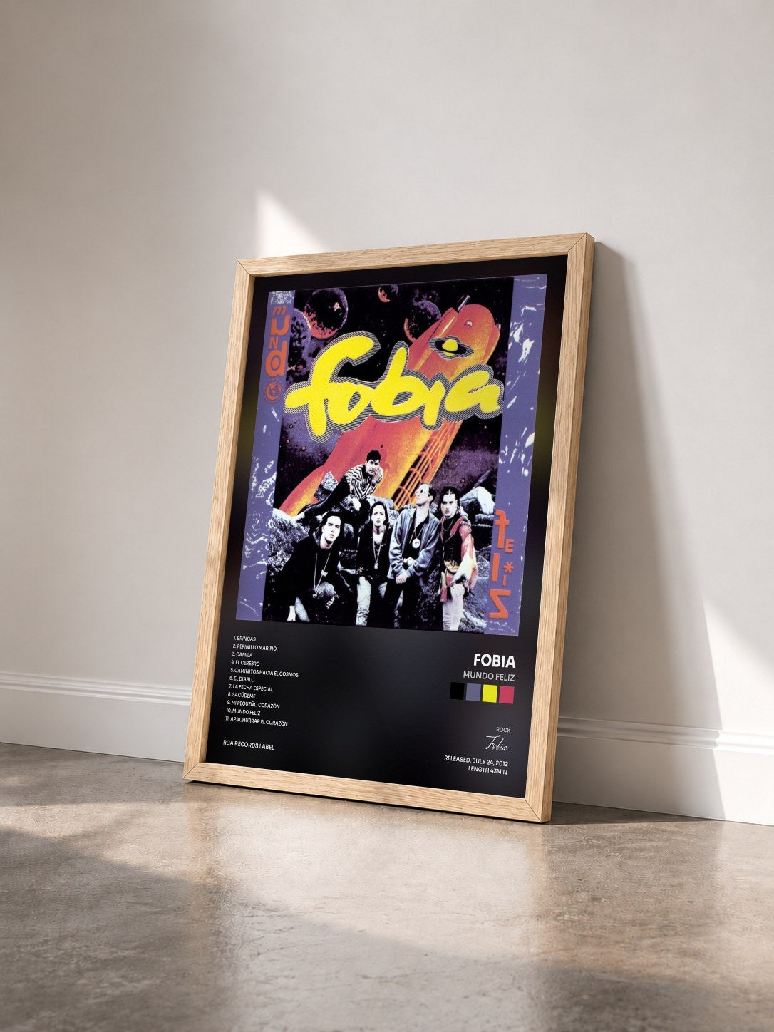 #bois Tableau de l'album Mundo Feliz de Fobia vu de trois quarts, cadre en bois brut