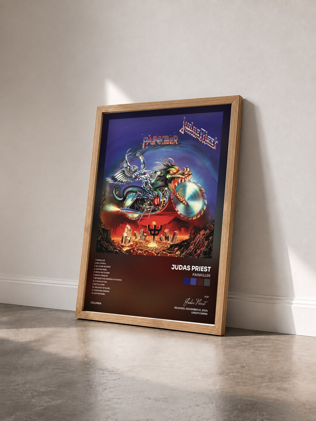 #bois Tableau de l'album Painkiller de Judas Priest vu de trois quarts, cadre en bois brut