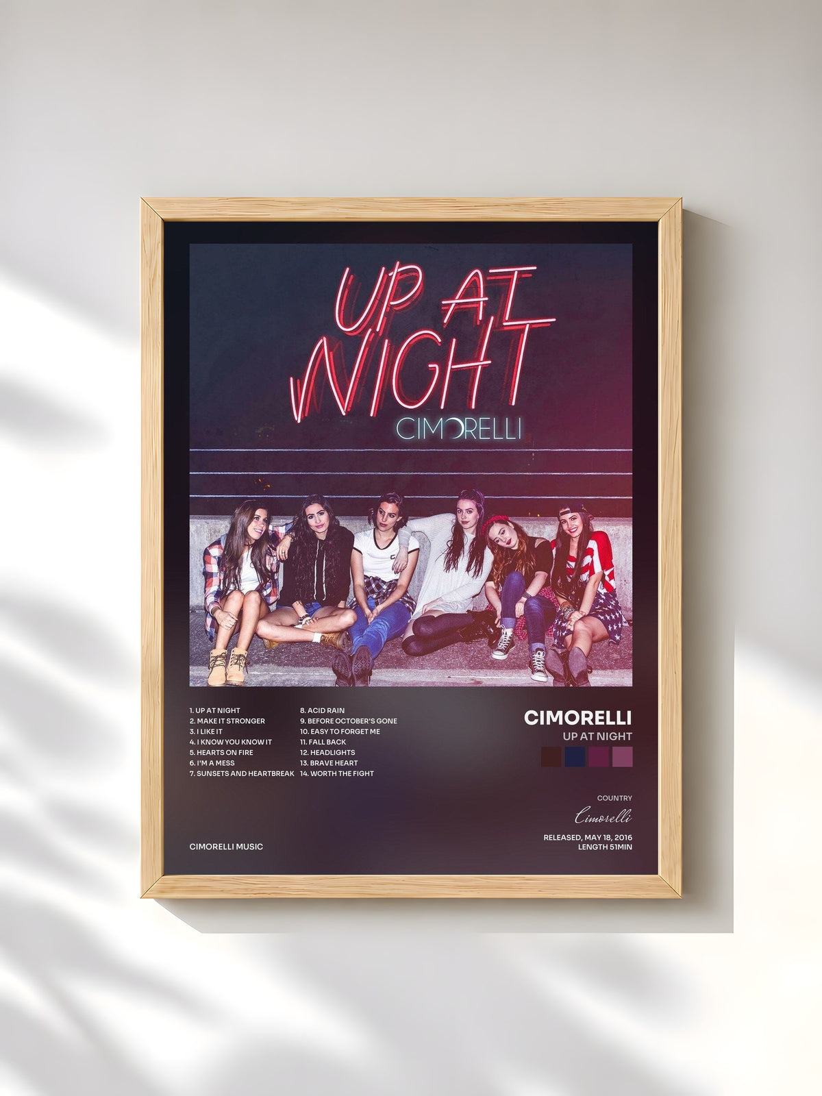#bois Tableau de l'album Up at Night de Cimorelli, cadre en bois brut, imprimé et encadré en France