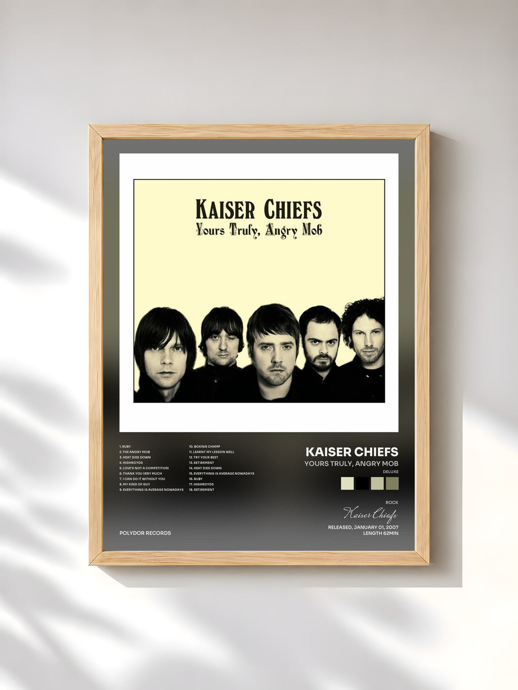 #bois Tableau de l'album Yours Truly, Angry Mob (Deluxe) de Kaiser Chiefs, cadre en bois brut, imprimé et encadré en France