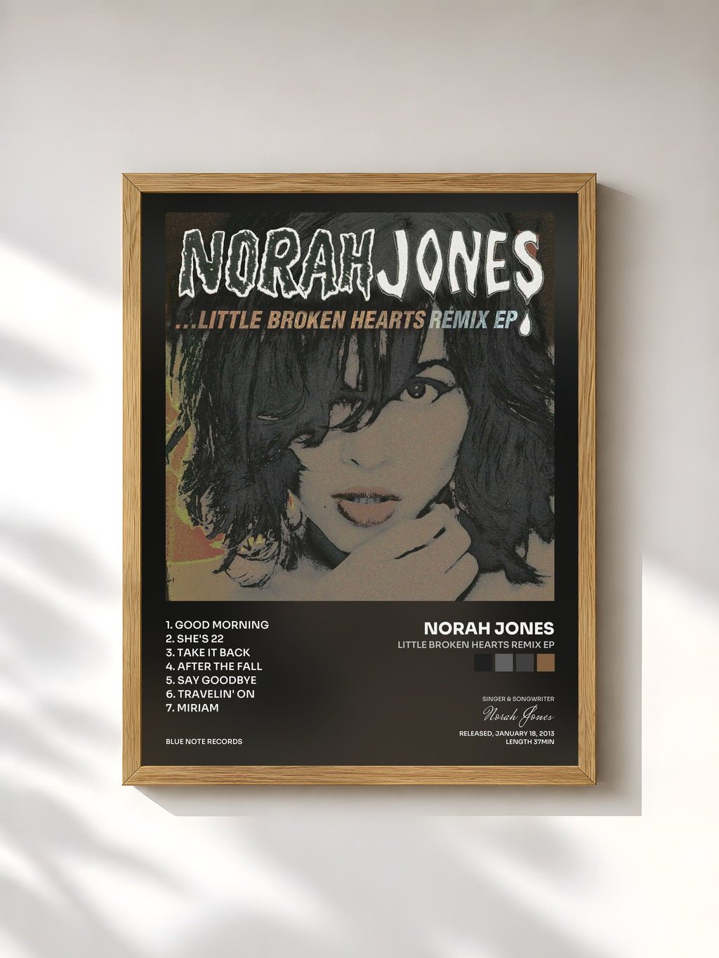 #bois Tableau de l'album Little Broken Hearts Remix EP de Norah Jones, cadre en bois brut, imprimé et encadré en France