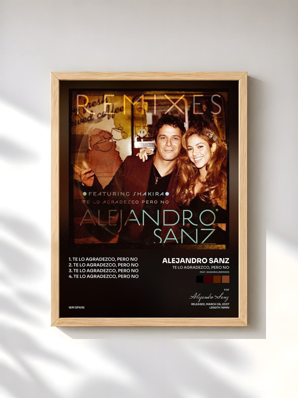 #bois Tableau de l'album Te lo agradezco, pero no (feat. Shakira) (Remixes) de Alejandro Sanz, cadre en bois brut, imprimé et encadré en France