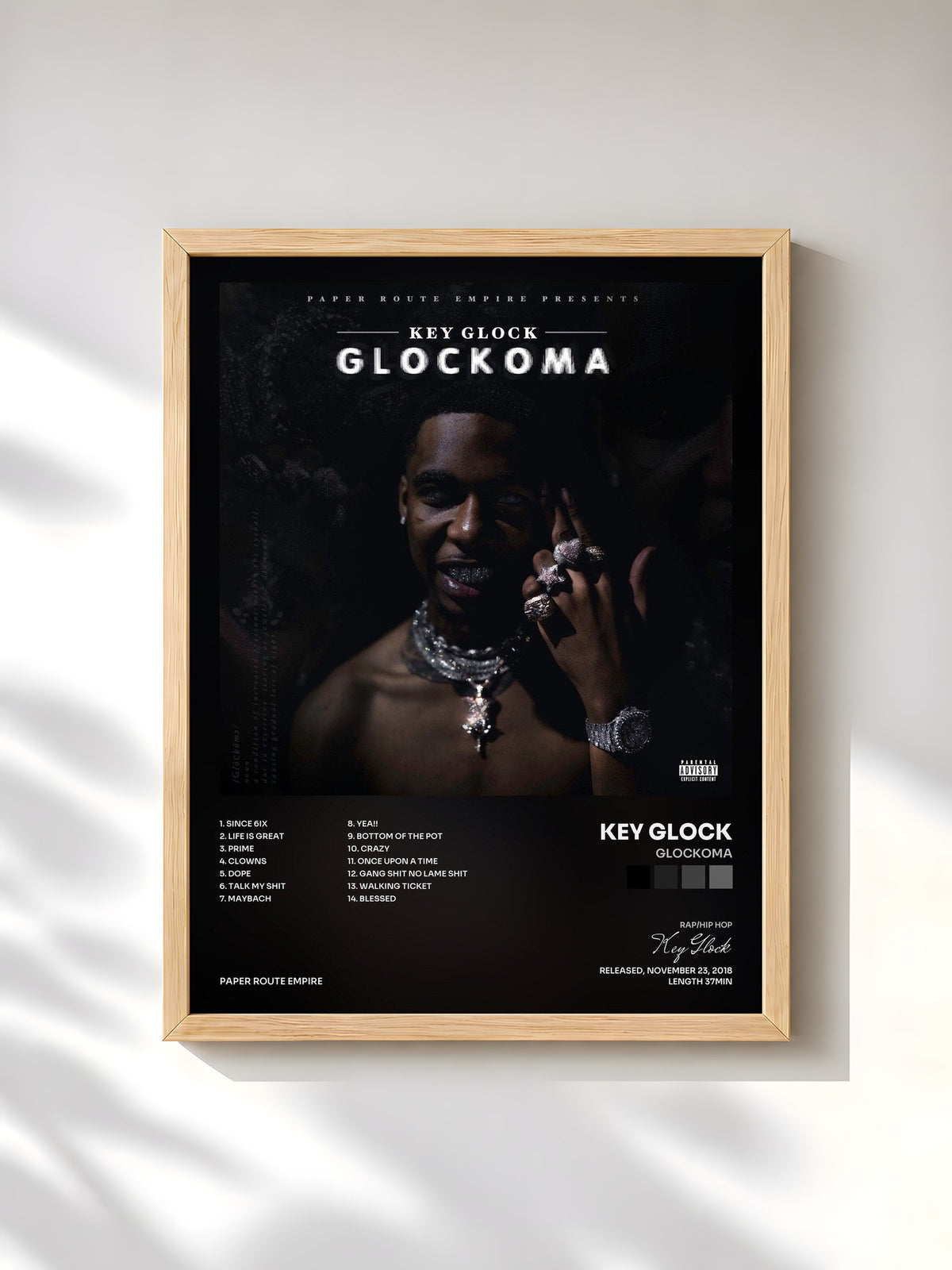 #bois Tableau de l'album Glockoma de Key Glock, cadre en bois brut, imprimé et encadré en France