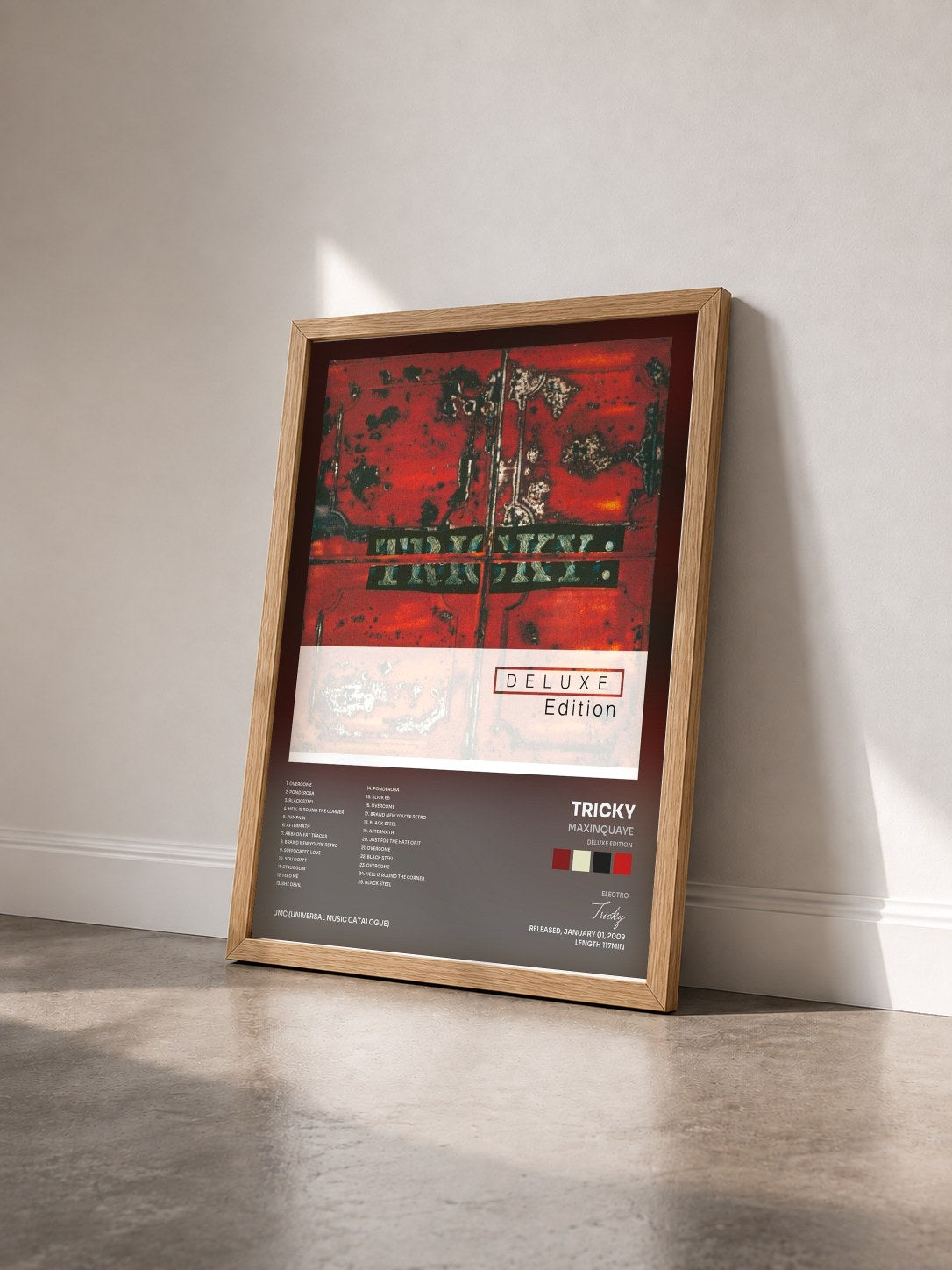 #bois Tableau de l'album Maxinquaye (Deluxe Edition) de Tricky vu de trois quarts, cadre en bois brut