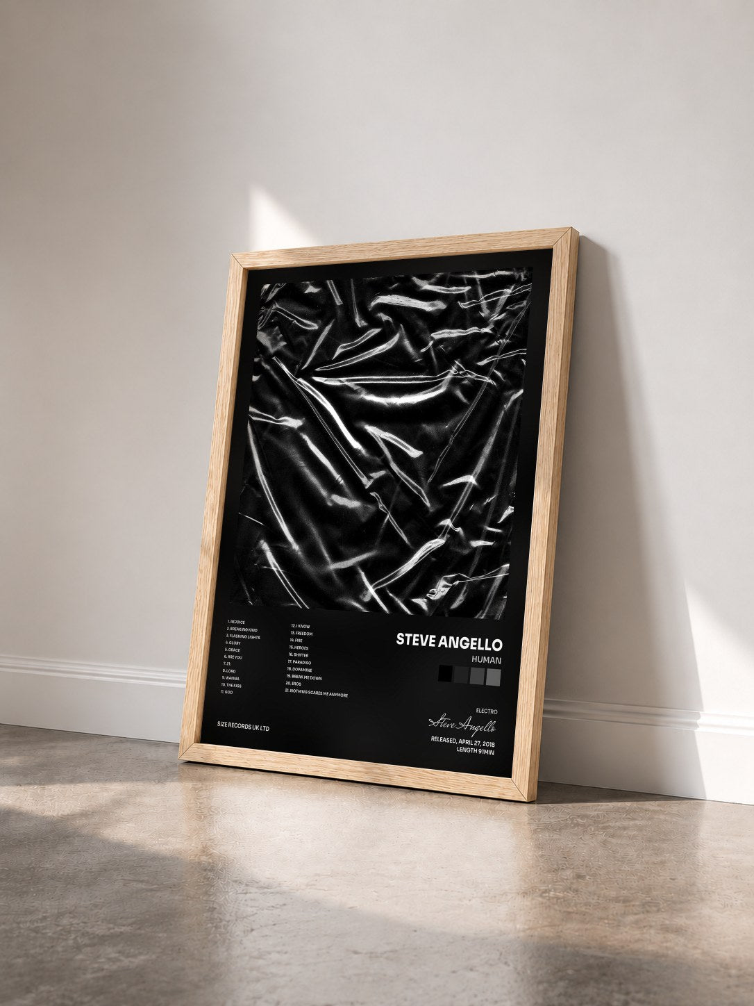 #bois Tableau de l'album HUMAN de Steve Angello vu de trois quarts, cadre en bois brut