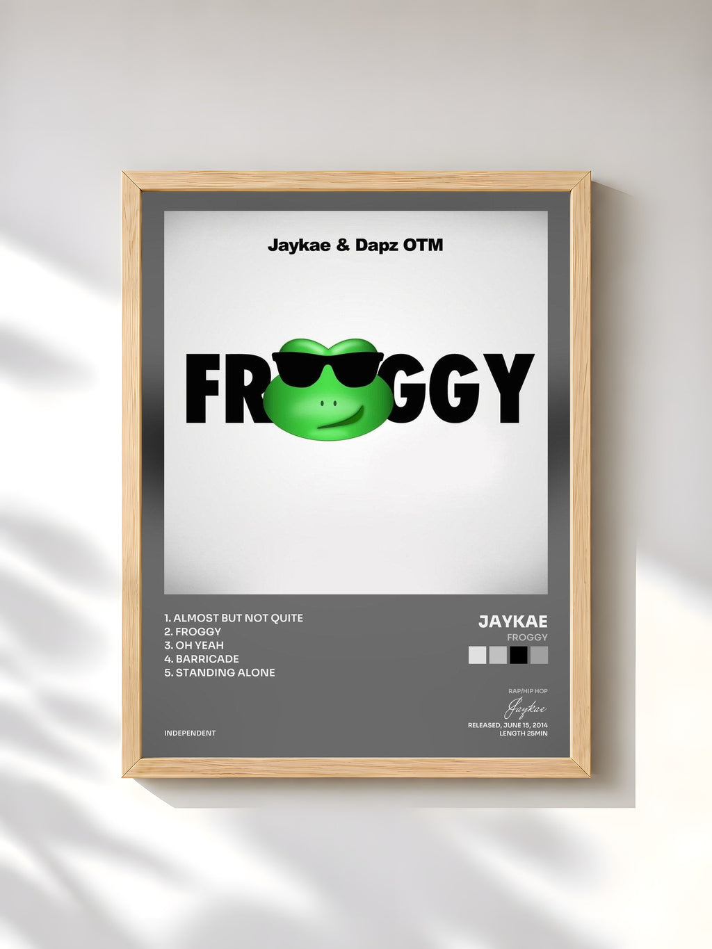 #bois Tableau de l'album Froggy de Jaykae, cadre en bois brut, imprimé et encadré en France