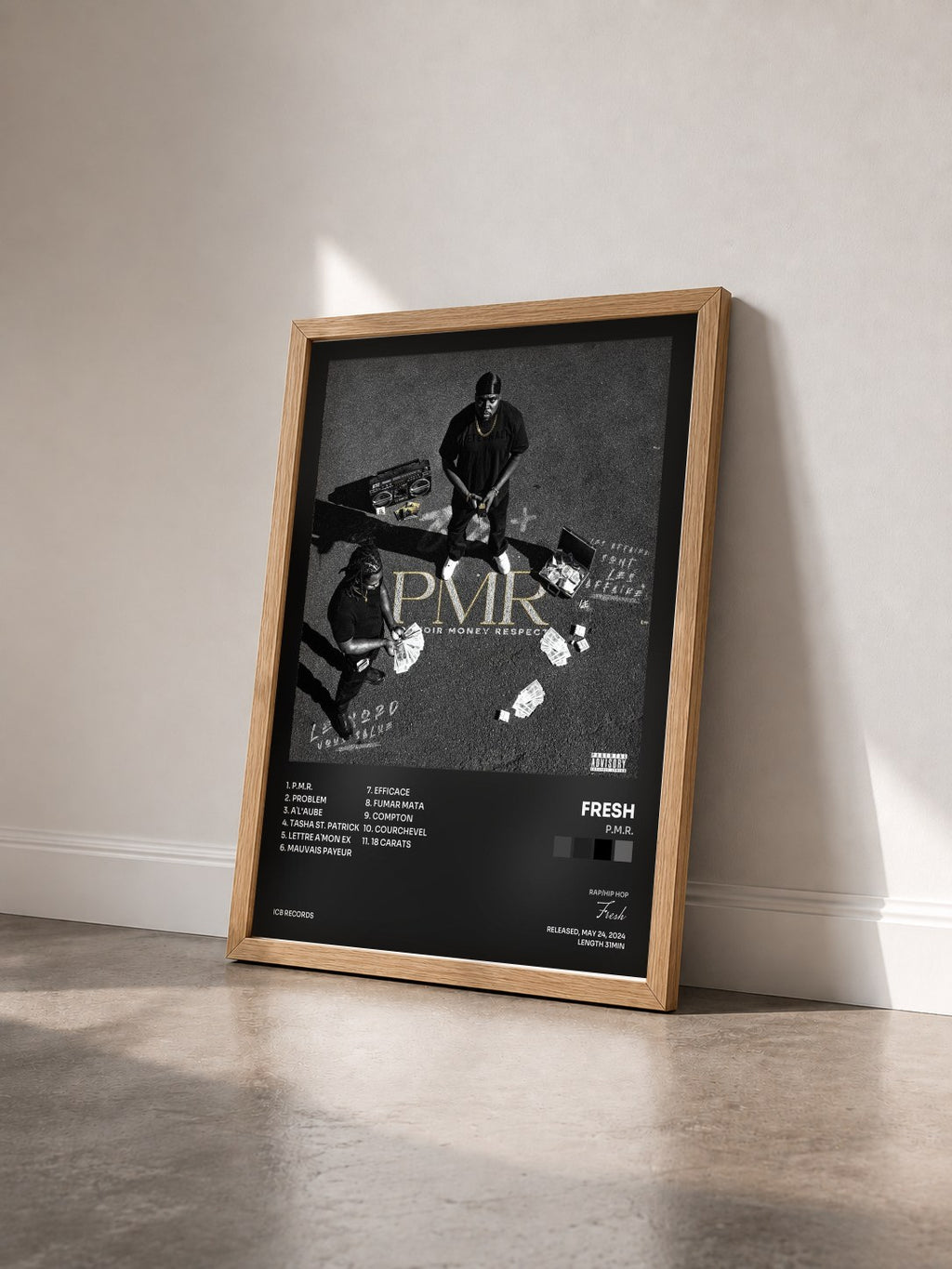 #bois Tableau de l'album P.M.R. de Fresh vu de trois quarts, cadre en bois brut