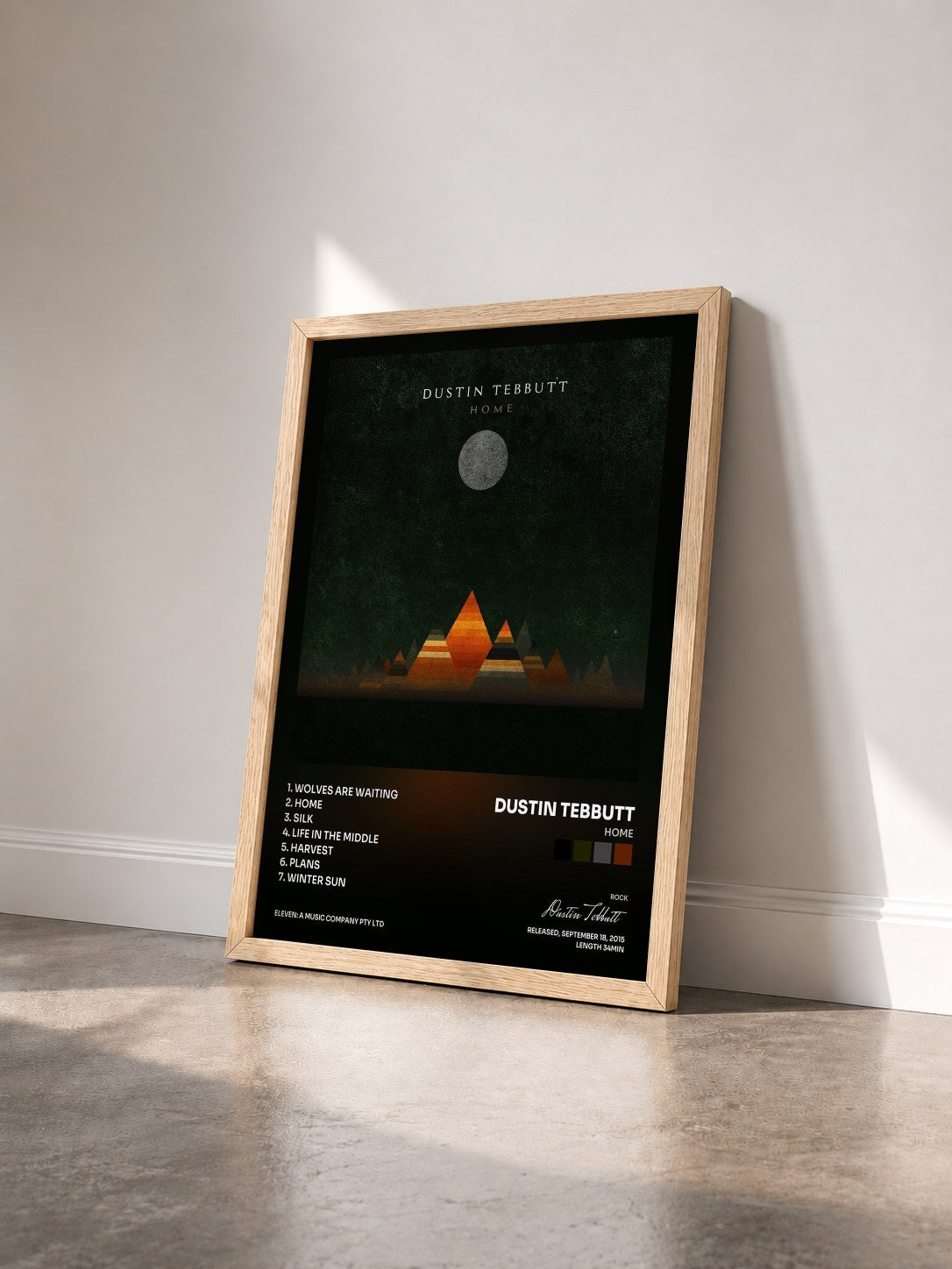 #bois Tableau de l'album Home de Dustin Tebbutt vu de trois quarts, cadre en bois brut