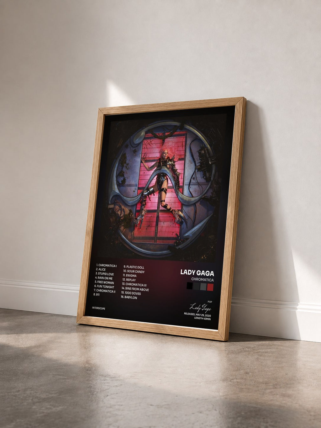 #bois Tableau de l'album Chromatica de Lady Gaga vu de trois quarts, cadre en bois brut