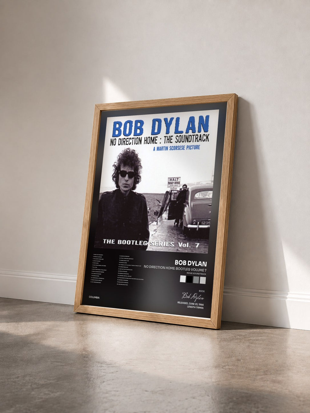 #bois Tableau de l'album No Direction Home: Bootleg Volume 7 (Movie Soundtrack) de Bob Dylan vu de trois quarts, cadre en bois brut