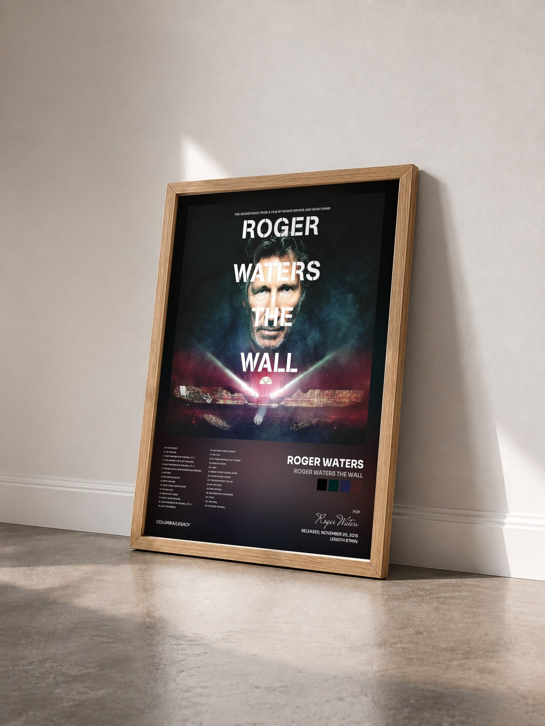 #bois Tableau de l'album Roger Waters The Wall de Roger Waters vu de trois quarts, cadre en bois brut